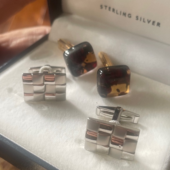 Silver and Brown Cufflinks Set - Picture 2 of 5